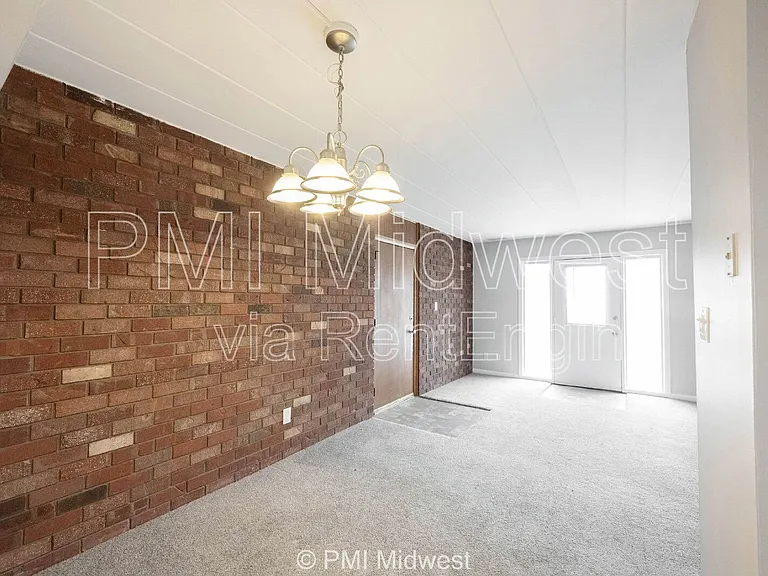 330 Progress Rd #B9 — Photo 3
