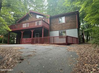 71 Woodhill Ln, Lake Ariel, PA
