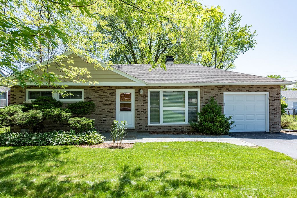 466 Birchwood Dr, Antioch, IL 60002 Zillow