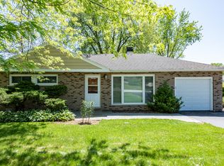 466 Birchwood Dr, Antioch, IL 60002