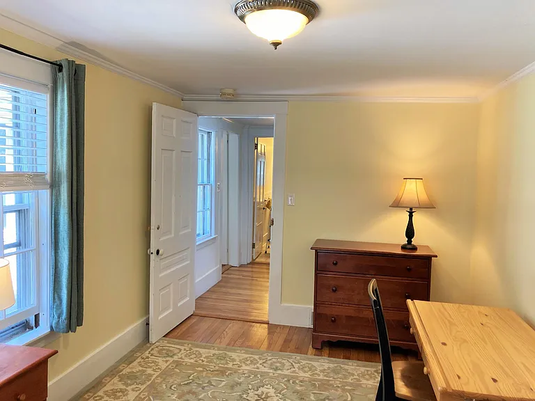 14 S Chestnut St — Photo 37