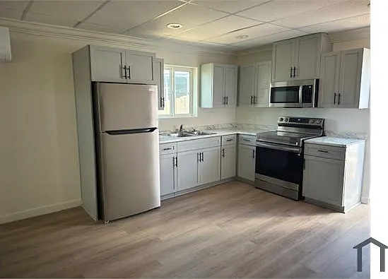 842 Granger St #844 — Photo 4