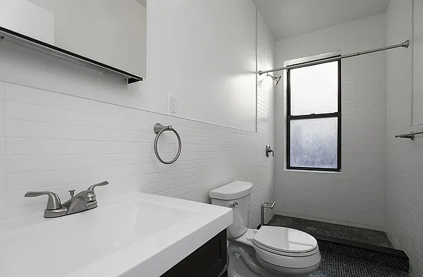 Rented by OGI Management | media 36