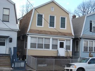 55 Coit St, Irvington, NJ 07111