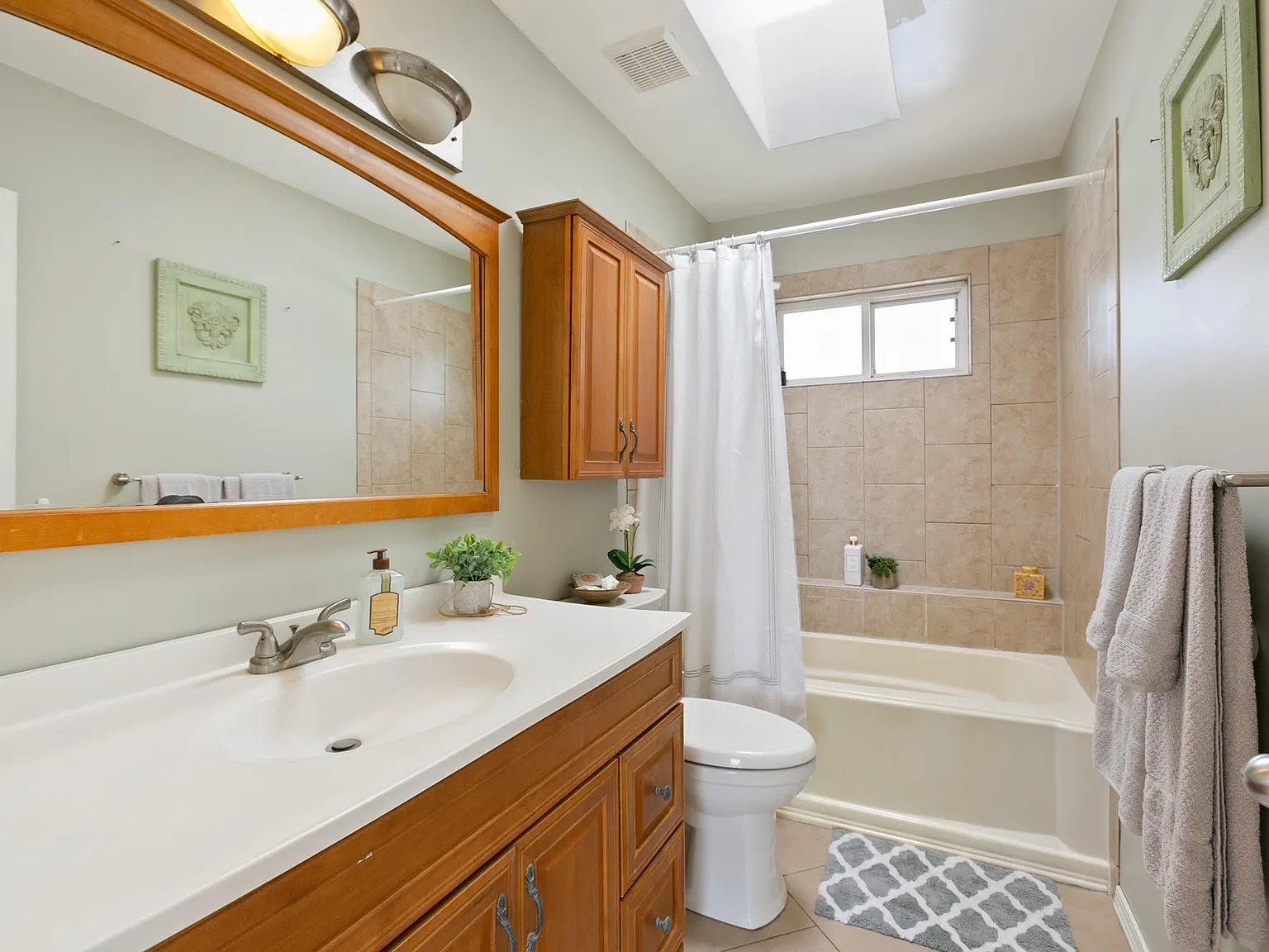 1 bed, 650 sqft, $1,900 — Photo 4