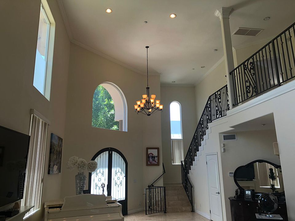 1st image of 10657 N Hillrose Cir