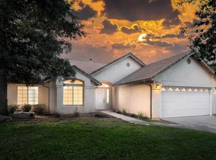 1540 E Vine Ct, Visalia, CA 93292