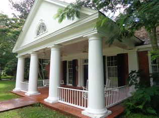 6904 Shore Dr, Ocean Springs, MS 39564