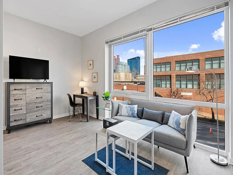 23rd Place Apartments - Market Rate Apartments — Photo 24