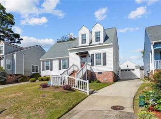 2930 Amelia Dr, Fayetteville, NC 28304