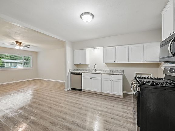 5th image of 1201 Park Dr