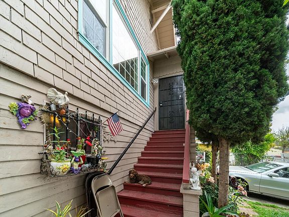 2nd image of 8730 Macarthur Blvd