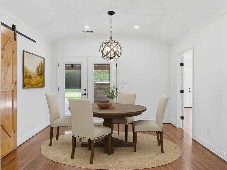 1320 Woodvine Dr — Photo 17