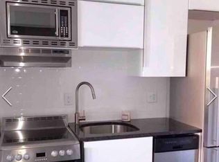 305 Commandants Way #2, Chelsea, MA 02150