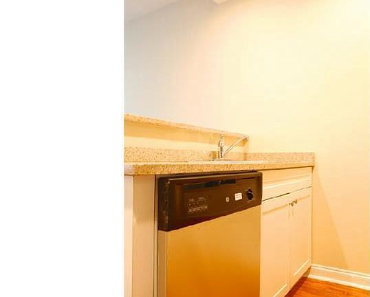 5th image of 427 Vine St APT B