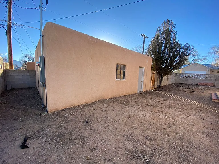 1200 Stanford Dr NE — Photo 9