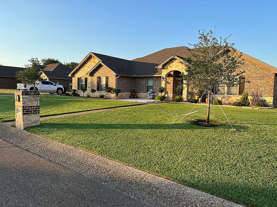 1st image of 631 Christina Dr