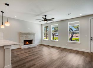 304 Castlehigh Dr, Granite Shoals, TX 78654