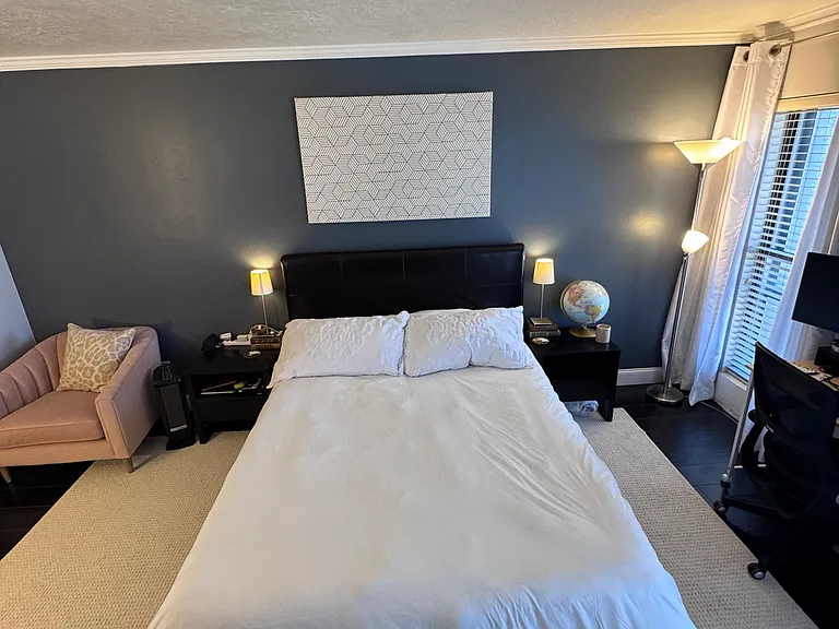 245 N Vine St #407 — Photo 3