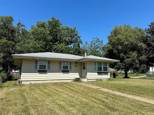 3838 Glen Ellen Dr, Des Moines, IA 50317