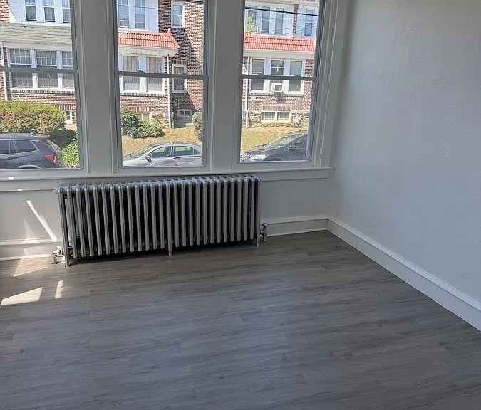 83 Barker Ave — Photo 3