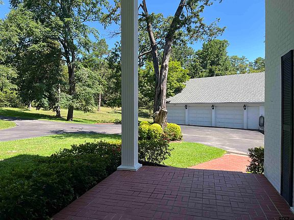 2nd image of 2300 E Highland Park Cir