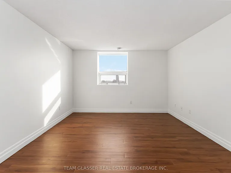 675 Richmond St #606 — Photo 17