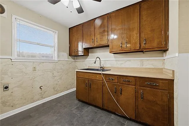 901 Newman Ave — Photo 6