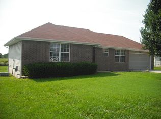 117 N Arrowhead Rd, Willard, MO 65781