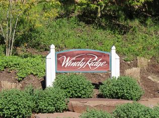 4510 Loggers Run NE, Grand Rapids, MI 49525