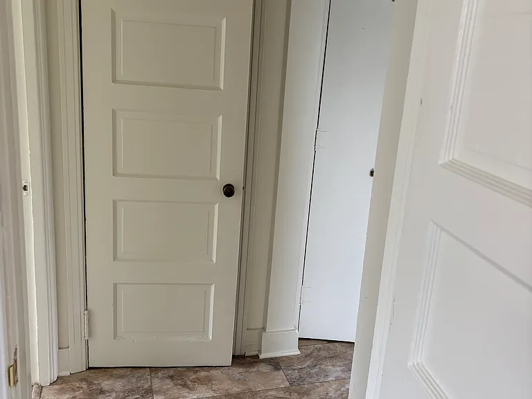 6135 Jackson St #2R — Photo 9