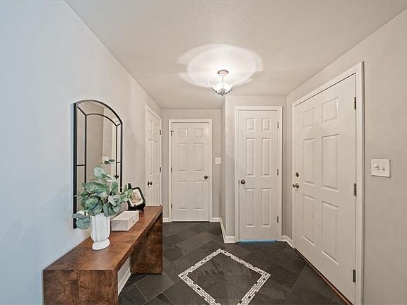 3rd image of 2609 W 50th Ter