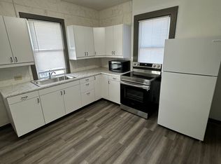 814 S 4th St #B, Norfolk, NE 68701