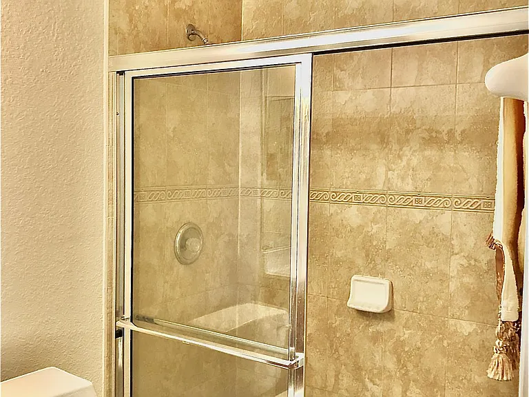 6953 Regina Dr — Photo 11
