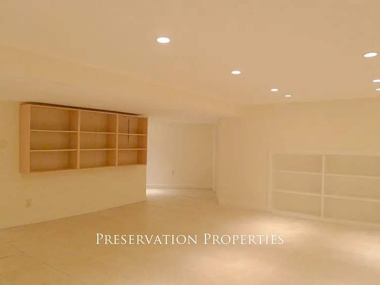 37 Stephen Pl #37 — Photo 6