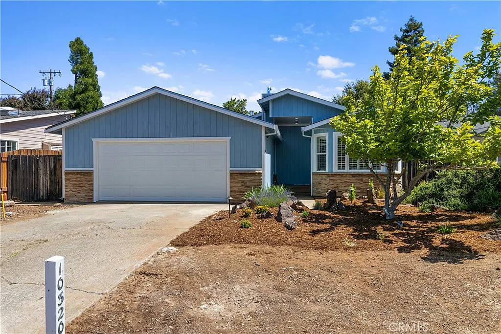 10320 Walnut Way photo 1