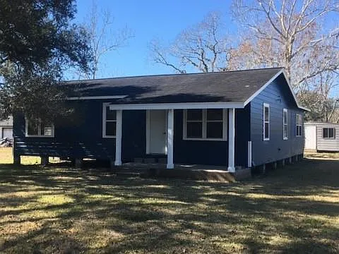 3 bed, 1.5 bath, 1216 sqft, $1,550 — Photo 2