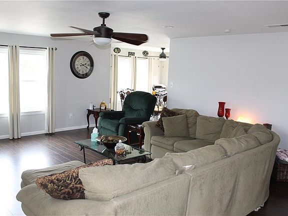 4th image of 1058 County Road 4915