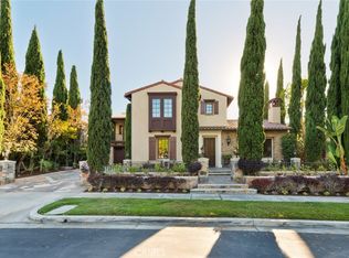 25 Blue Smt, Irvine, CA 92603