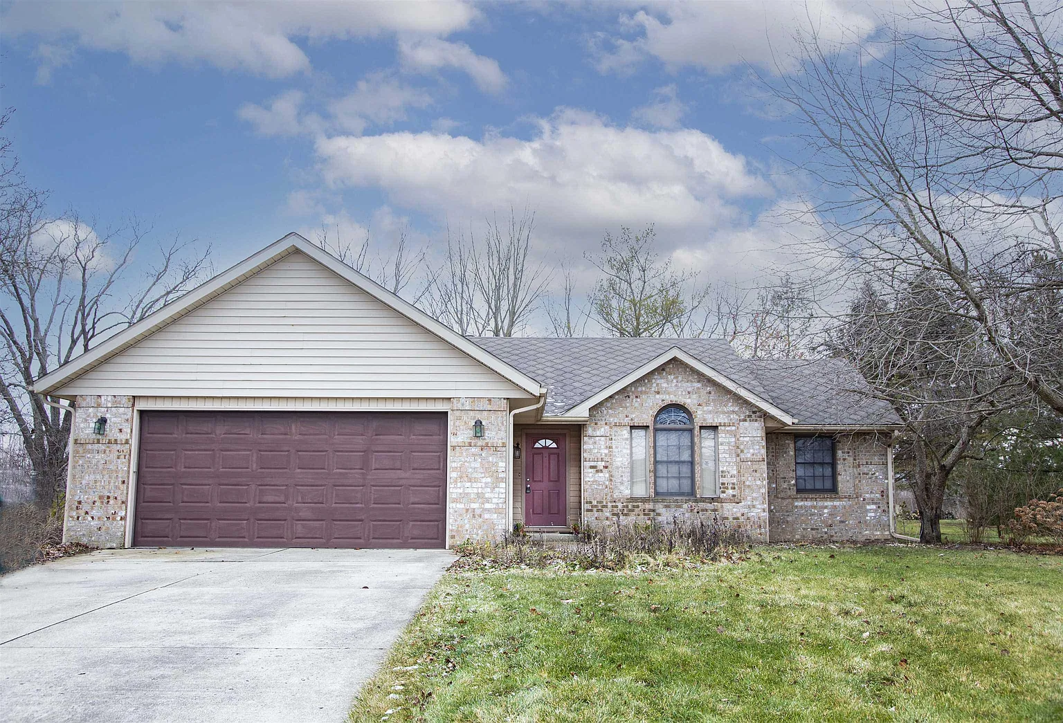 1701 N Oriole Dr photo 1