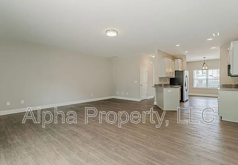 830 Chartwell Dr — Photo 7