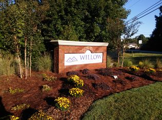 901 Willow Chase Dr, McDonough, GA 30253