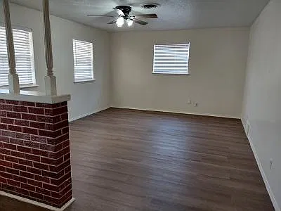 SW 77th Place, Oklahoma City — Photo 2