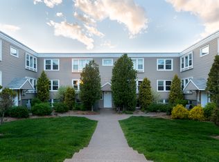 6569 Bayers Rd #16, Halifax, NS B3L 2B2