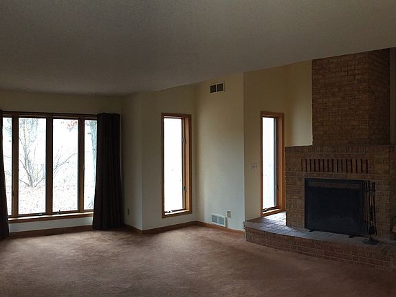 5th image of 12412 Chippewa Ln