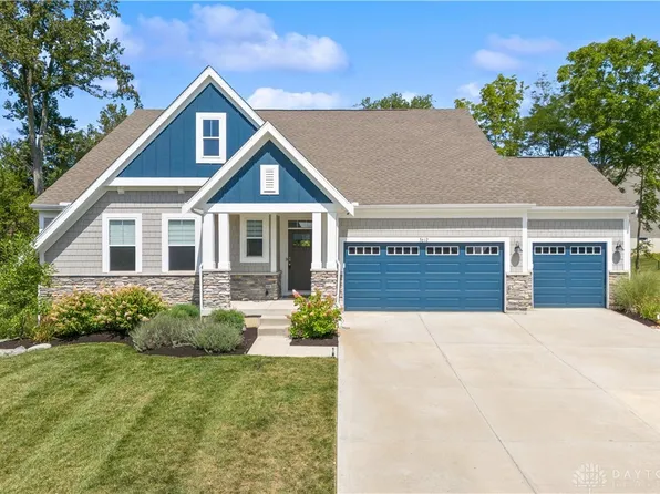 3612 Magnolia Trace Dr, Bellbrook, OH 45305