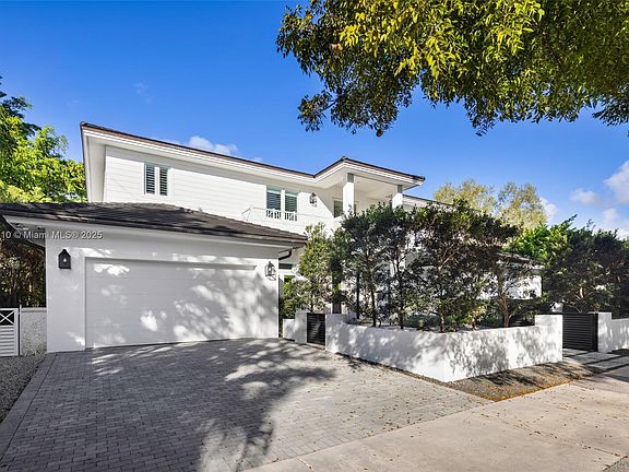 4th image of 6920 Talavera St