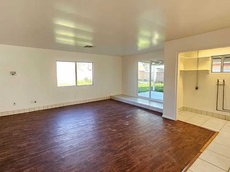 44344 Sundell Ave — Photo 5