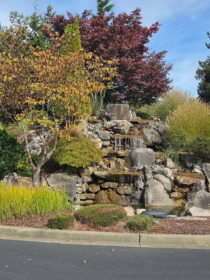 Beautiful Puyallup Sunrise Area Condo, 3 bedroom, 2 1/2 bath. — Photo 4