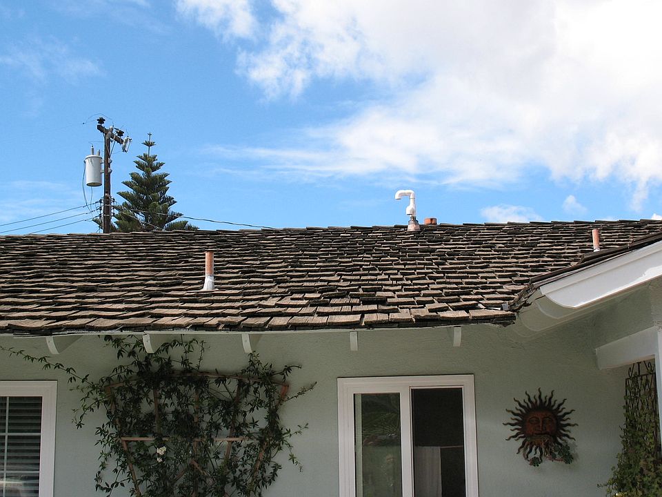 2nd image of 16 San Dimas Ave